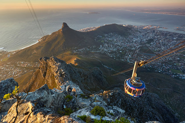 Cape-Town-City-Tour-Table-Mountain-Cableway-view (1)